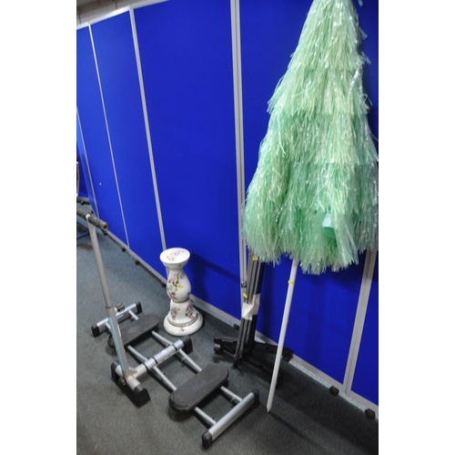 1149 - A FOLDING LEG MAGIC X17700 EXERCISE MACHINE along with an extendable clothes rack, plant stand and a... 