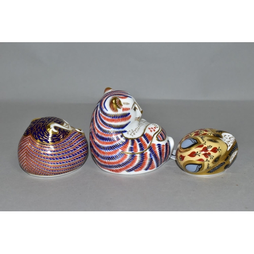 334 - THREE ROYAL CROWN DERBY PAPERWEIGHTS, all with gold stoppers, comprising Tiger Cub with date code fo... 