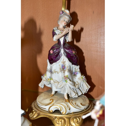 352 - A LATE 19TH CENTURY CONTINENTAL PORCELAIN FLORAL ENCRUSTED MANTEL CLOCK, A FIGURAL TABLE LAMP AND TW... 