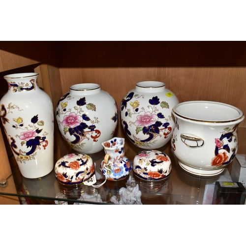 358 - FOUR PIECES OF MASONS 'MANDALAY' PATTERN IRONSTONE AND A MINIATURE MASONS IRONSTONE JUG, height 7.5c... 