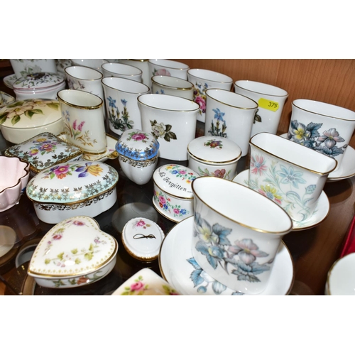 375 - A COLLECTION OF 20TH CENTURY BRITISH AND CONTINENTAL BONE CHINA AND PORCELAIN POSY VASES, PIN DISHES... 