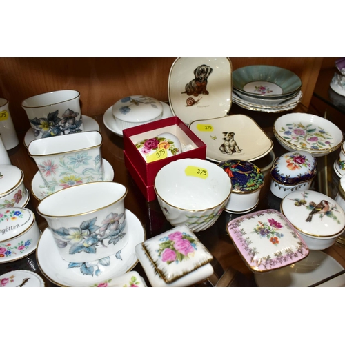 375 - A COLLECTION OF 20TH CENTURY BRITISH AND CONTINENTAL BONE CHINA AND PORCELAIN POSY VASES, PIN DISHES... 