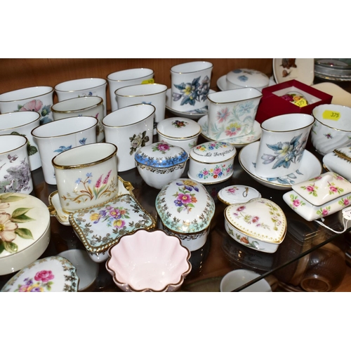 375 - A COLLECTION OF 20TH CENTURY BRITISH AND CONTINENTAL BONE CHINA AND PORCELAIN POSY VASES, PIN DISHES... 