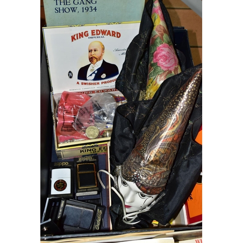 509 - TWO BOXES CONTAINING A COLLECTION OF BROOKE BOND TRADE CARDS AND OTHERS IN ALBUMS AND LOOSE, THREE Z... 