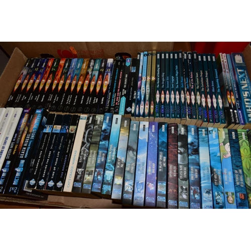 510 - A COLLECTION OF DOCTOR WHO BOOKS, assorted novels, graphic novels, reference and guide books etc., m... 