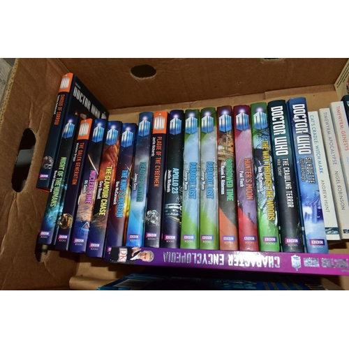 510 - A COLLECTION OF DOCTOR WHO BOOKS, assorted novels, graphic novels, reference and guide books etc., m... 