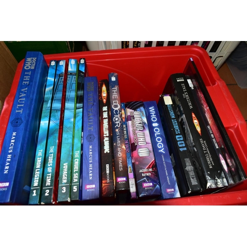 510 - A COLLECTION OF DOCTOR WHO BOOKS, assorted novels, graphic novels, reference and guide books etc., m... 