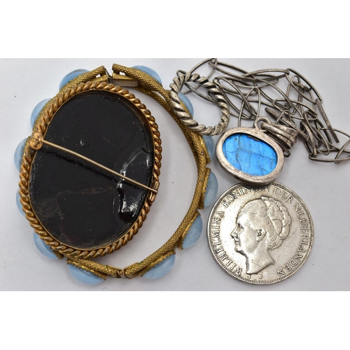 58 - FOUR PIECES OF JEWELLERY AND A COIN, to include a labradorite cabochon pendant, collet set into a po... 