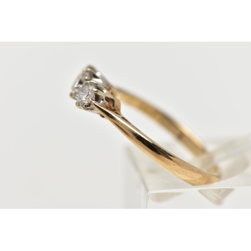 62 - A 9CT YELLOW GOLD THREE STONE DIAMOND RING, designed with three claw set, round brilliant cut diamon... 