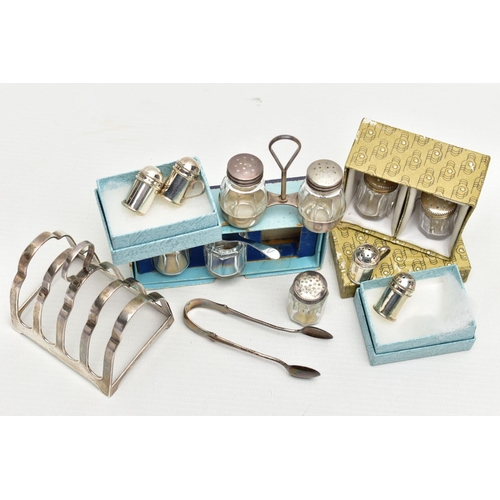 91 - A SELECTION OF SILVER ITEMS, to include a small silver 'Walker & Hall' toast rack, hallmarked 'Walke... 