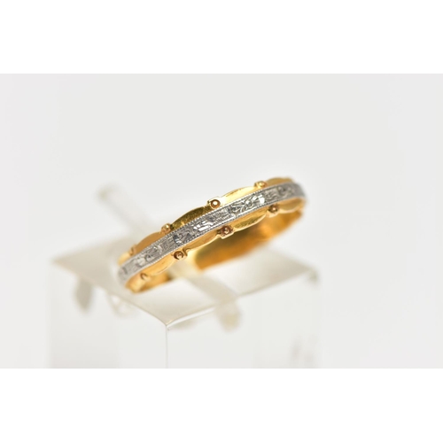 121 - A MID 20TH CENTURY 22CT YELLOW GOLD AND WHITE METAL WEDDING BAND, the ring designed as a central eng... 