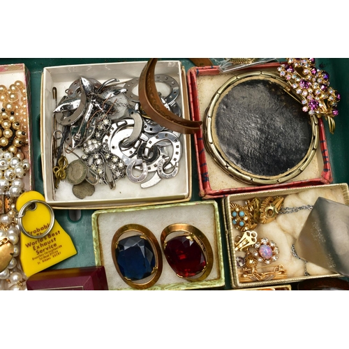 150 - A SELECTION OF PENS, A SEKONDA WRISTWATCH AND COSTUME JEWELLERY, to include a stainless steel 'Sekon... 