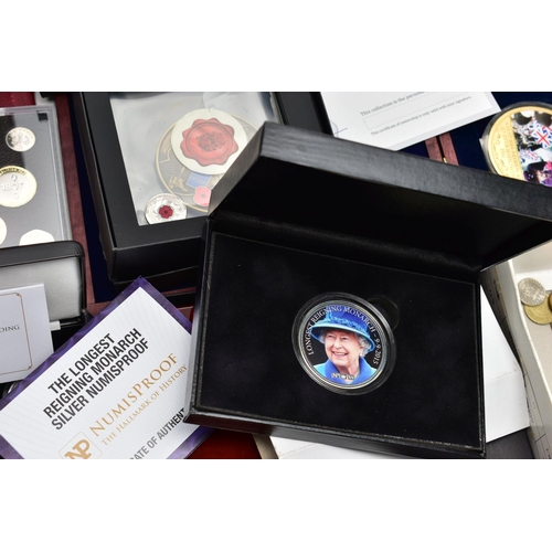 174 - A BOX OF COINS AND COMMEMORATIVES TO INCLUDE  a HRH Prince Louis 1 ounce Silver Medal 23 April 2018,... 