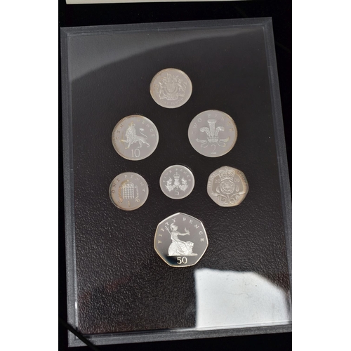 174 - A BOX OF COINS AND COMMEMORATIVES TO INCLUDE  a HRH Prince Louis 1 ounce Silver Medal 23 April 2018,... 