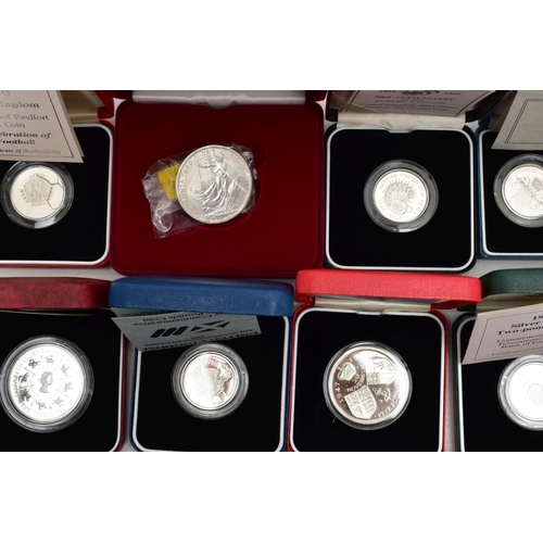 2 - A GROUP OF SILVER AND SILVER PROOF ROYAL MINT BOXED COINAGE, to include a Two pounds 1989 Silver Pie... 