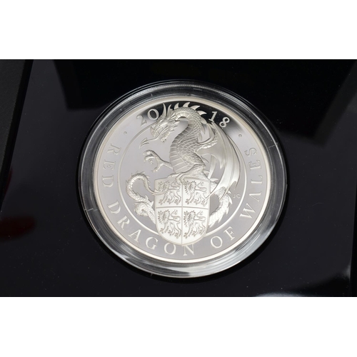 31 - THE ROYAL MINT 2018 QUEEN ELIZABETH 'THE QUEENS BEASTS THE RED DRAGON OF WALES', £10 a 5 ounce silve... 