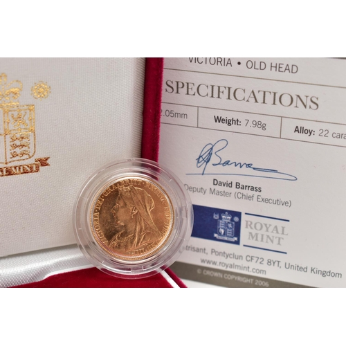 51 - A ROYAL MINT VICTORIA VEILED HEAD, 'THE HISTORIC SOVEREIGN COLLECTION' COIN, dated 1895, 22.05mm, 7.... 