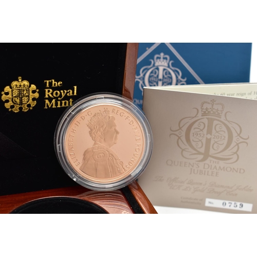 63 - A ROYAL MINT 'QUEENS DIAMOND JUBILEE' GOLD PROOF FIVE POUND COIN, 39.94 grams, 38.61mm, edge inscrip... 