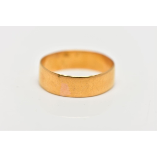 91 - A 22CT GOLD BAND RING, a plain polished flat profile band ring, approximate dimensions width 5mm x d... 