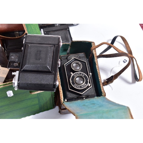 1 - TWO TRAYS CONTAINING ZEISS IKON TLT, FOLDING AND SLR CAMERAS including an Ikoflex 850-16 later 'Coff... 