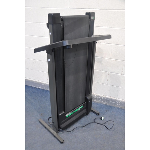 1054 - A WESLO CADENCE WETL71500 TREADMILL foldable with safety clip (PAT pass and working)