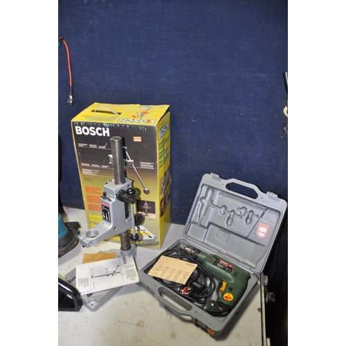 1071 - A BOSCH CSB470-RLE DRILL in original case with some drill bits (PAT pass and working) along with a B... 