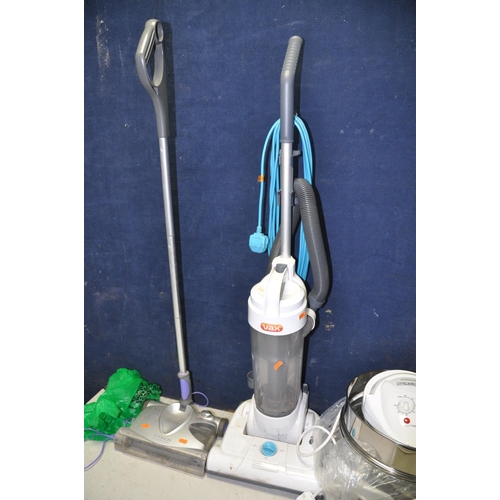 1075 - A VAX U88-W1-P UPRIGHT VACUUM along with a Neostar 1969362 thermopot and a Andrew James halogen oven... 