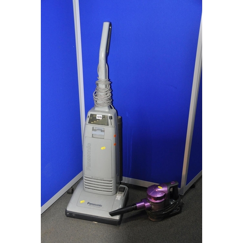 1076 - A PANASONIC MC-E54 UPRIGHT VACUUM along with a Beldray BEL0591SAFOB handheld vacuum (PAT pass and wo... 