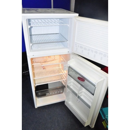 1100 - A HOTPOINT 8326P FRIDGE FREEZER measuring width 55cm x depth 60cm x height 136cm (PAT pass and worki... 