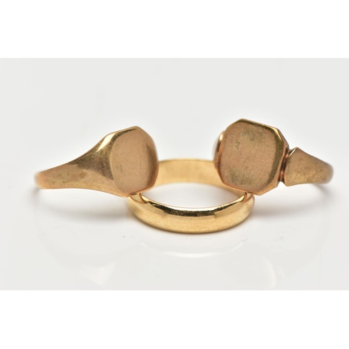 18 - TWO 9CT GOLD SIGNET RINGS AND A POLISHED BAND, the first a polished vacant square signet ring with c... 