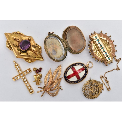 26 - FIVE BROOCHES AND THREE PENDANTS, to include a gold plated diamond shape brooch set with an oval cut... 