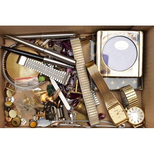 52 - AN ASSORTMENT OF ITEMS, to include two gents wristwatches, names to include Limit and Sekonda, four ... 