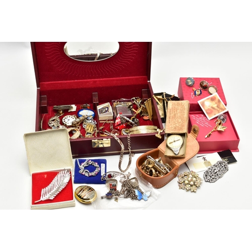 56 - A SELECTION OF SILVER WHITE METAL AND COSTUME JEWELLERY, to include a Norwegian Marius Hammer blue e... 