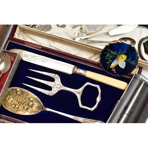 63 - AN ASSORTMENT OF SILVER AND CUTLERY, to include a fish knife hallmarked 'Joseph Rodgers & Sons' star... 