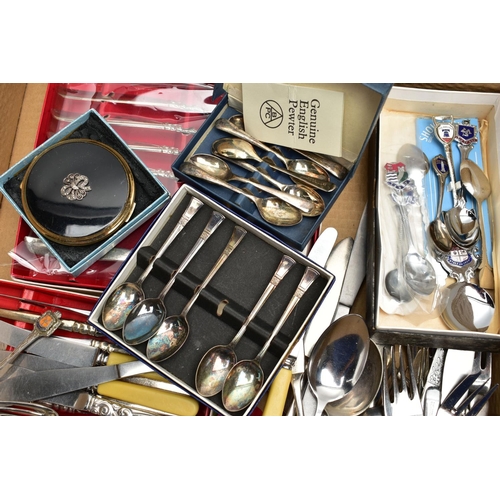 63 - AN ASSORTMENT OF SILVER AND CUTLERY, to include a fish knife hallmarked 'Joseph Rodgers & Sons' star... 