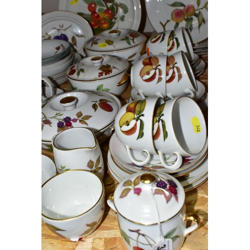 348 - A GROUP OF ROYAL WORCESTER EVESHAM PATTERN OVEN TO TABLE WARES, A SMALL QUANTITY OF PORTMEIRION POMO... 