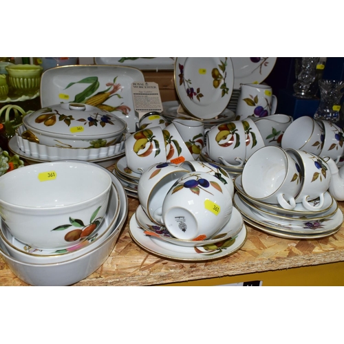 361 - A QUANTITY OF ROYAL WORCESTER EVESHAM DINNER WARES, including a side handle infuser / drip teapot wi... 