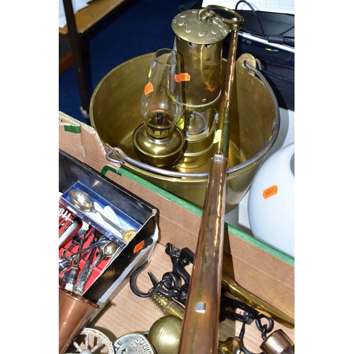 435 - ONE BOX OF METALWARE AND LAMPS, to include a brass miner's lamp by Protector Lamp & Lighting Co Ltd ... 