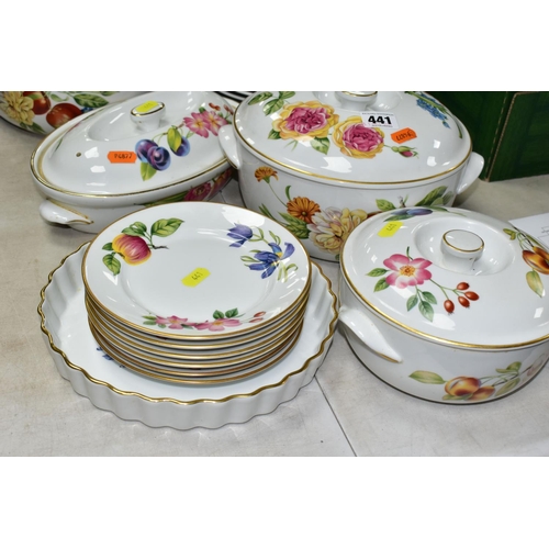 441 - A QUANTITY OF ROYAL WORCESTER 'PERSHORE' PATTERN DINNERWARES, comprising two large covered tureens, ... 