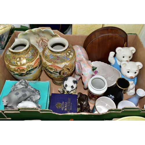 472 - THREE BOXES AND LOOSE CERAMICS ETC, to include five Royal Worcester Arcadia teacups and saucers, Eng... 