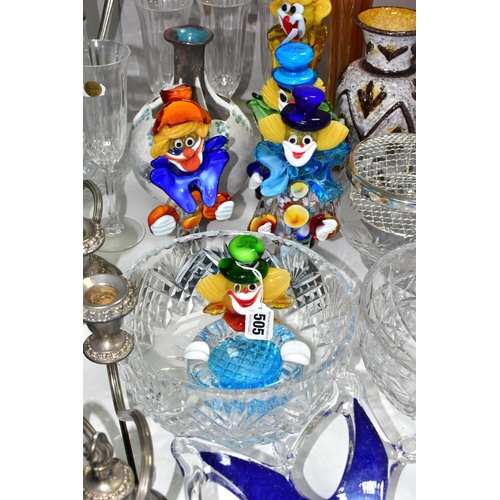 505 - A GROUP OF GLASS WARES AND SUNDRY ITEMS, to include four art glass clown figures, an art glass clown... 