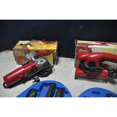 1067 - A COLLECTION OF POWER DEVIL POWERTOOLS to include a Power Devil PDW5013 Mitre saw, Power devil PDW53... 