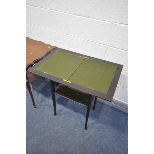 1239 - AN EDWARDIAN MAHOGANY CARD TABLE, with a fold over top, enclosing a green playing surface, width 51c... 