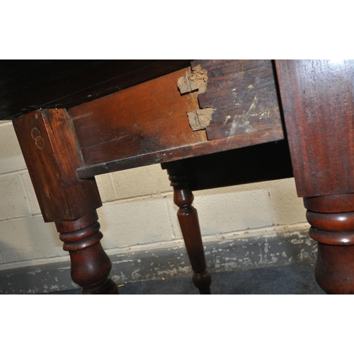 1264 - A VICTORIAN MAHOGANY PEMBROKE TABLE, with a single drawer, turned legs, on brass casters, open lengt... 