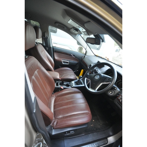 998 - A 2013 VAUXHALL ANTARA SE CDTi MPV in metallic Beige with a 2.2litre Diesel engine, 6 speed manual g... 