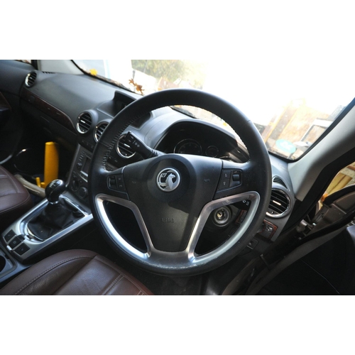 998 - A 2013 VAUXHALL ANTARA SE CDTi MPV in metallic Beige with a 2.2litre Diesel engine, 6 speed manual g... 