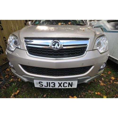 998 - A 2013 VAUXHALL ANTARA SE CDTi MPV in metallic Beige with a 2.2litre Diesel engine, 6 speed manual g... 