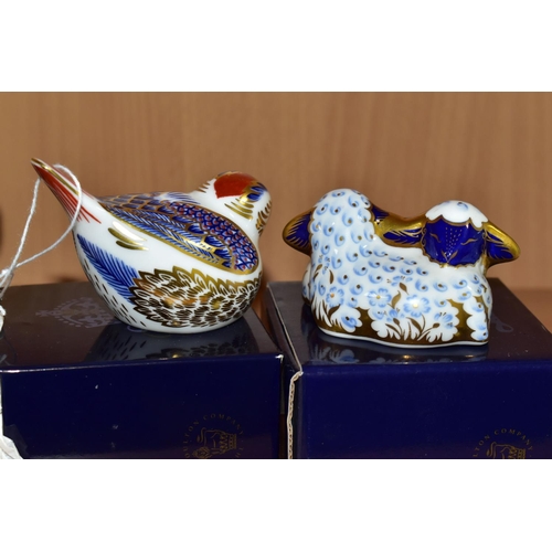 323 - TWO BOXED ROYAL CROWN DERBY PAPERWEIGHTS, comprising Goldcrest, with gold stopper and date cypher fo... 