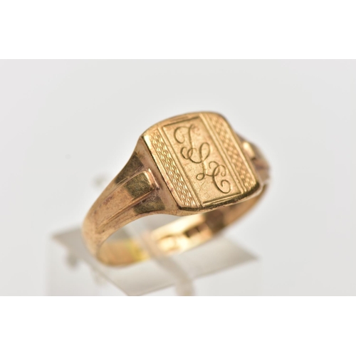 33 - A 9CT GOLD SIGNET RING, of a square form with engraved initials and engine turned pattern, textured ... 