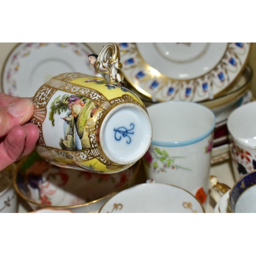 349 - A SELECTION OF ASSORTED 19TH AND 20TH CENTURY TEA CUPS AND SAUCERS ETC, to include early Derby, Mint... 